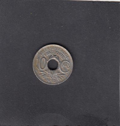 Beschrijving: 10 Centimes HOLE  